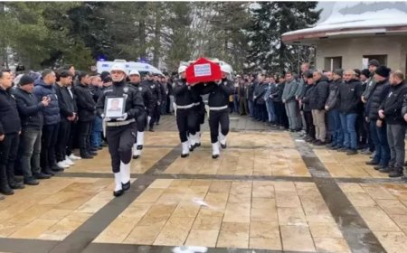 İzmir ve Antalya’da İki Polis Memuru Motosiklet Kazasında Hayatını Kaybetti