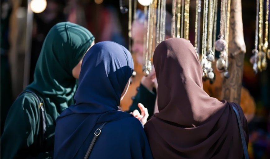 Kırgızistan’da Çarşaf, Burka ve Tebliğ Faaliyetleri Yasaklandı