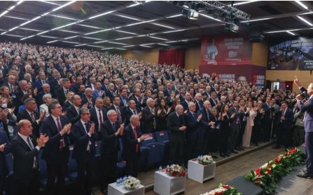 AKP kulislerinde Ekrem İmamoğlu hareketliliği: CHP’nin hikayesi yayılıyor yorumu