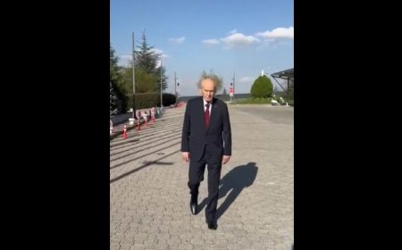 MHP Lideri Bahçeli’nin Yeni Görüntüsü Gündem Oldu