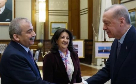 Ömer Çelik: Bu Ay İçinde Terörsüz Türkiye İçin Yeni Gelişmeler Olabilir