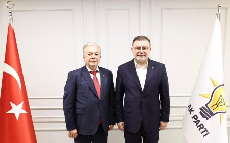 İzmir Esnafı Siyasetle Temasta: Yalçın Ata'dan Ak Parti Ziyareti