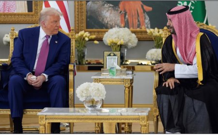Putin  Kur'an Okuyor, Trump  Kabe'yi Ziyaret Eder mi?