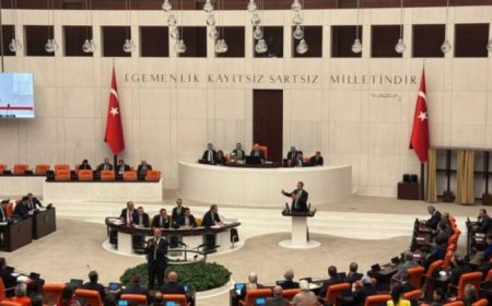 AKP, İnfaz Düzenlemesini İlk DEM Parti’yle Paylaştı: Bahçeli Bu Duruma Sert Tepki Verebilir