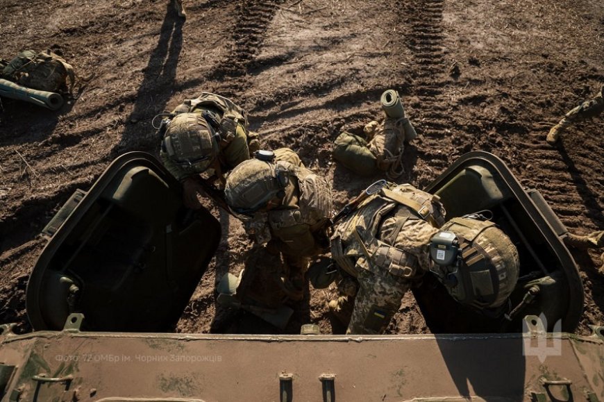 Zelenskyy Pays Tribute to Ukraine’s Infantry on National Infantry Day