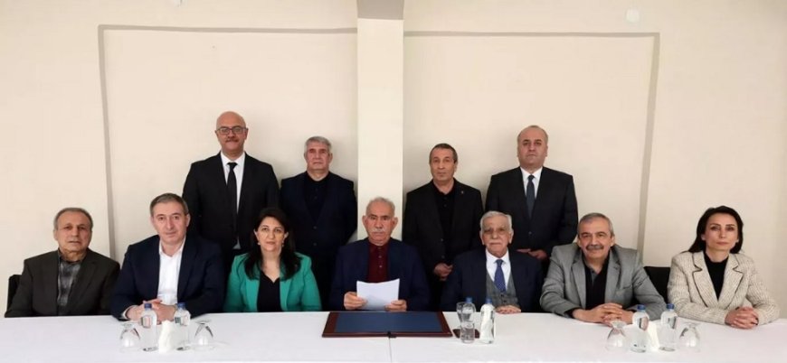 DEM Parti’den PKK Kongresi Açıklaması: Barış İçin Yeni Bir Sayfa mı Açılıyor?