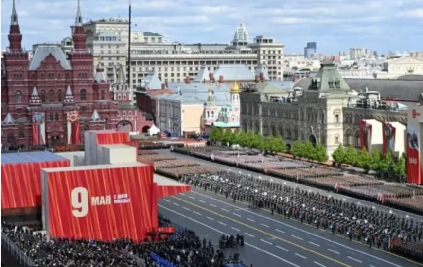 Putin’in Yanında Şi Cinping: Moskova’da Zafer Günü Gövde Gösterisi
