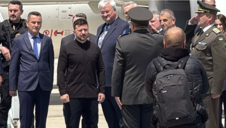 Zelenskiy'den Sert Mesaj: Rus Heyeti Konu Mankeni Gibi