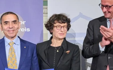 Almanya’nın En Yüksek Onuru Türeci ve Şahin’e Verildi