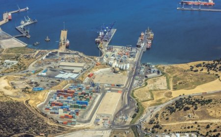Economic Slowdown Hits İzmir's Ports: Container Traffic Sees Sharp Decline