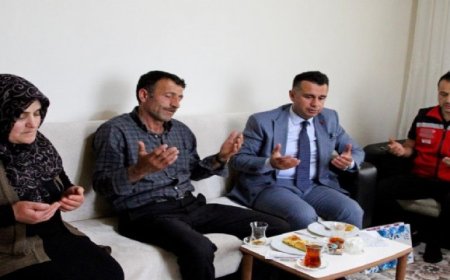Erzurum’da Babalar Günü’nde Şehit Babaları ve Gazilere Vefa Ziyareti