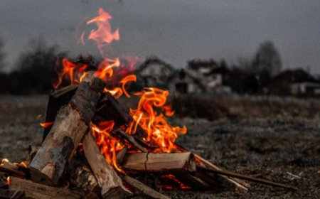 What Does It Mean to Dream of Lighting a Fire? Hidden Symbols of Fire in Dreams