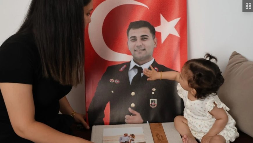 Şehit Eşiyle Yarım Kalan Anılarını Şimdi 13 Aylık Kızıyla Yaşatıyor