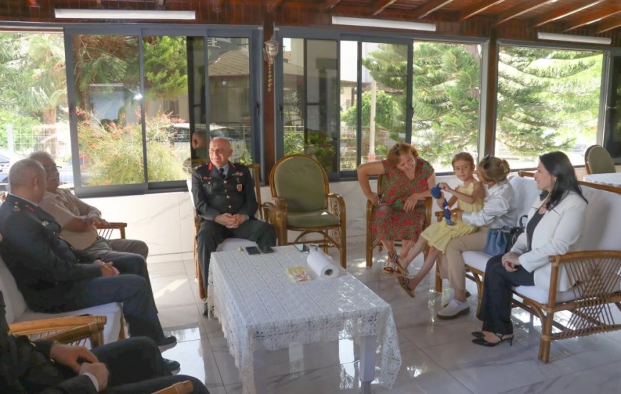 Generalden Anlamlı Ziyaret: Şehit Ailelerinin Bayramı Unutulmadı