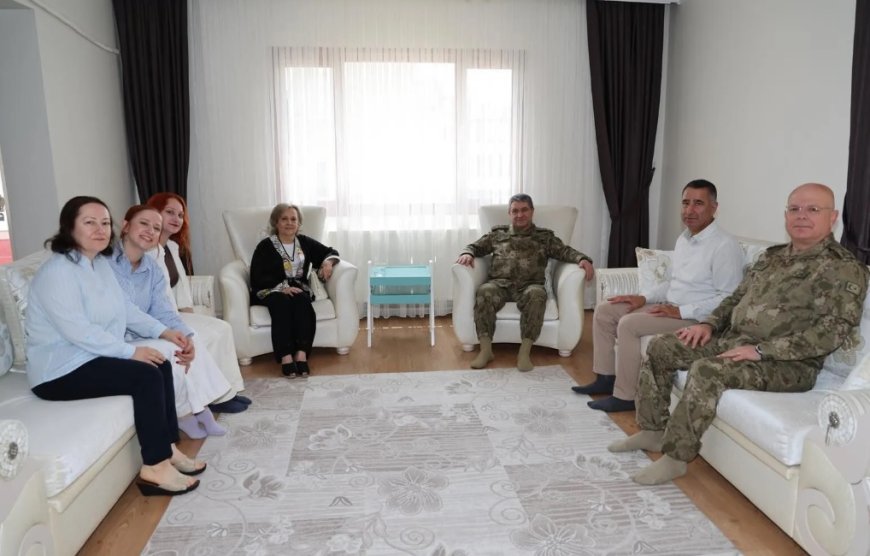 Orgeneral Bayraktaroğlu’ndan Kurban Bayramı’nda Şehit ve Gazi Ailelerine Duygusal Ziyaret
