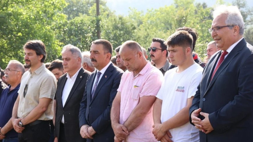 Şehit Babasına Son Veda: Ali Eroğlu Dualarla Uğurlandı