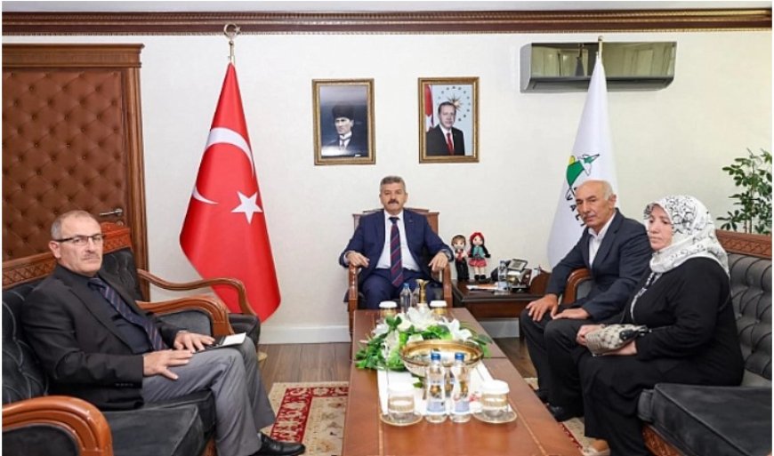 Şehit Onur İlhan’ın Ailesine Anlamlı Ziyaret: Vali Ergün’den Duygusal Kabul