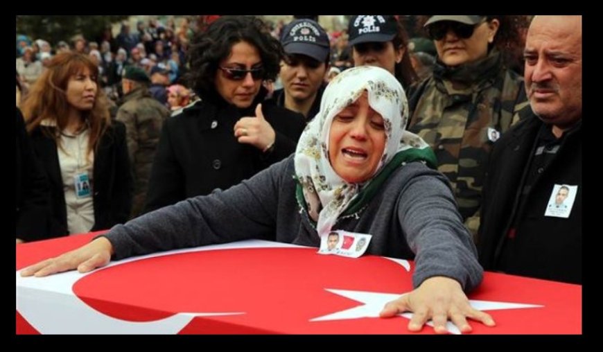 Şehit Annesinin Feryadı:  Şehidin Helvası Sizin Ocakta Kavrulmadığı Sürece Size Hep Tatlı Gelecek