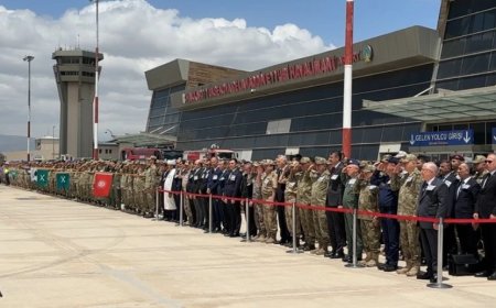 Pençe-Kilit’te 12 Şehidimizi Uğurluyoruz