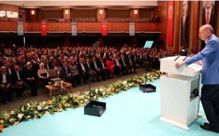 AK Parti Kızılcahamam Kampında İçeriden Tepkiler: CHP Kampanyası Sığ ve Zayıf