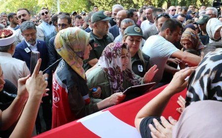 Türkiye Kahramanlarını Sonsuzluğa Uğurladı