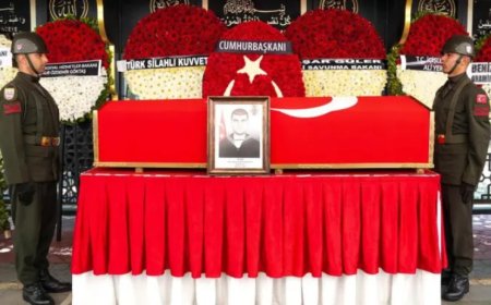 Hatay’da Aşırı Sıvı Kaybı Nedeniyle İki Asker Hayatını Kaybetti