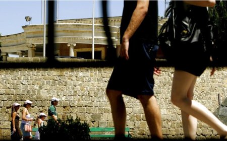 Kıbrıs'ta Kavurucu Sıcaklık Alarmı: İç Bölgelerde 41 Dereceyi Aşacak