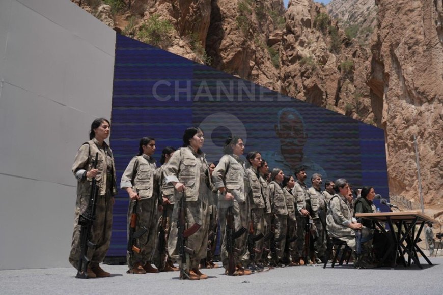 PKK'nin Silah Gösterisi Tartışma Yarattı: Hükümetin Yeni Ortaklığına Tepkiler Büyüyor