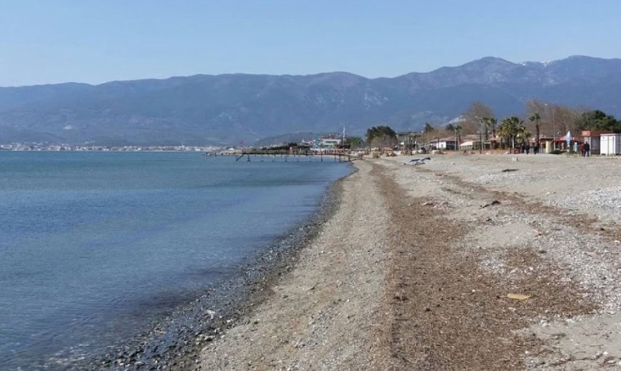 Edremit Körfezi’nde Alarm Zilleri: Arıtma Yok, Lağım Kokusundan Denize Girmek İmkânsız