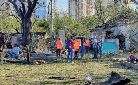 Rusya'nın Mıkolayiv'e Roket Saldırısı: Konutlar Yıkıldı, 7 Sivil Yaralandı