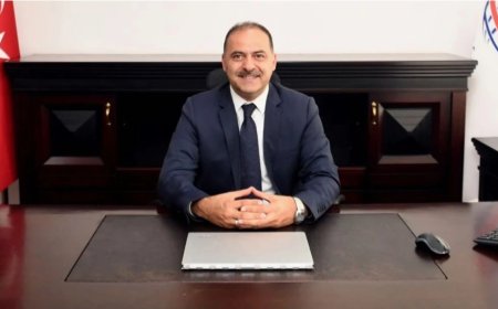Diploma Tartışması Büyüyor: Bakan Yardımcısı Sayan 4 Diplomasını Özgeçmişinden Sildi