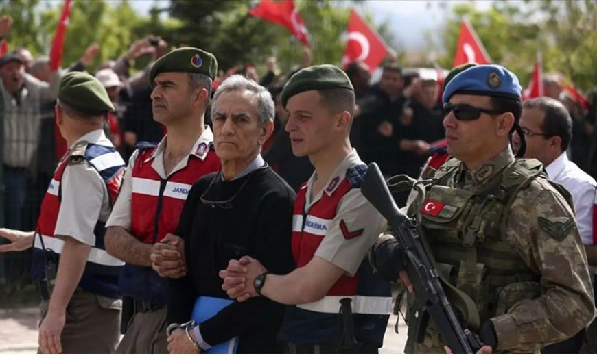 Akın Öztürk:  9 Yıldır Bekliyorum, Hulusi Akar ve Yaşar Güler Mahkemeye Gelip Gerçekleri Açıklasın