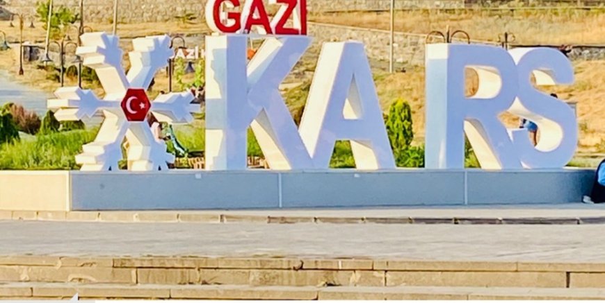 Kars’ın Gururu:  Gazi Kars Yazısı Şehrin Kimliğini Yansıtıyor