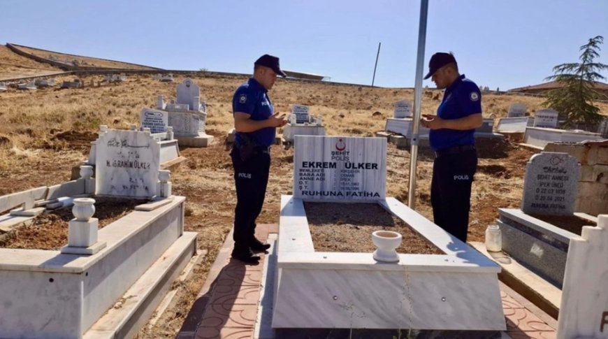 Kırşehirli Şehit Polis Ekrem Ülker, Kabri Başında Anıldı