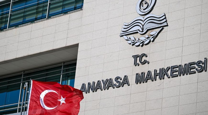Askerler de komutanını eleştirebilir: AYM’den disiplin cezasına  ifade özgürlüğü  şemsiyesi