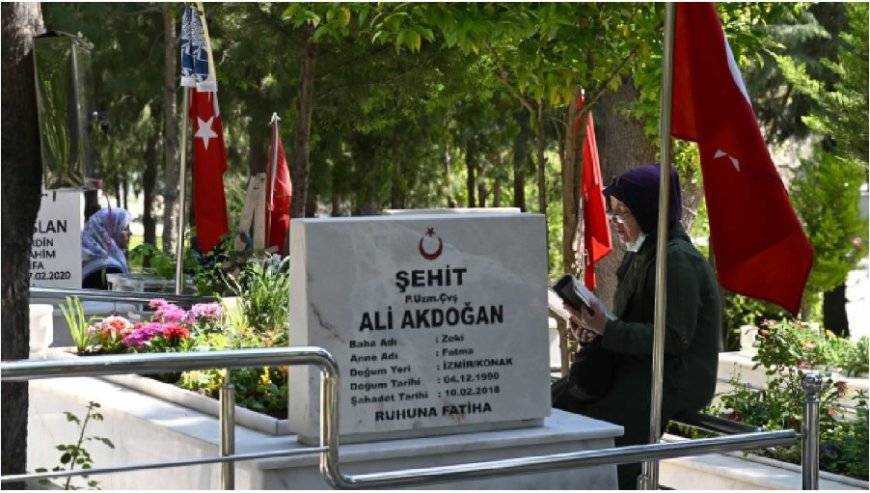Öcalan 12 Metrekarelik Cezaevinde, Şehitler Kara Toprağın Altında!