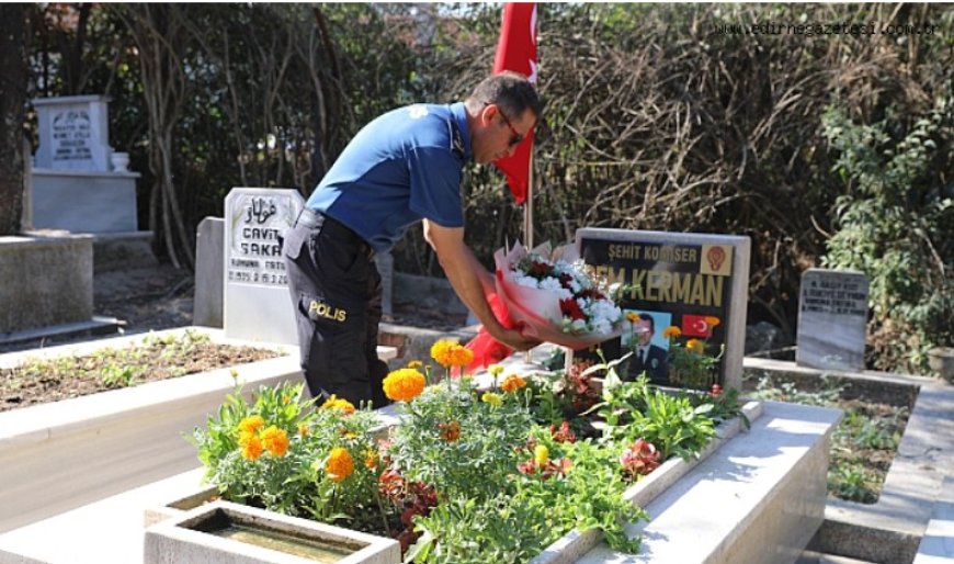 Vefa ve Gözyaşıyla Geçen 14 Yıl: Şehit Polis Cem Kerman, Edirne'deki Kabri Başında Anıldı