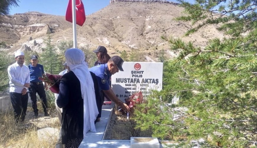 Nevşehirli Şehit Polis Mustafa Aktaş, kabri başında dualarla anıldı