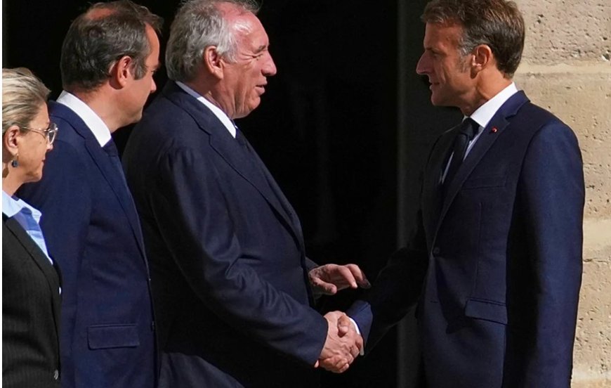 Fransa’da Hükümet Düştü: Macron’u Ne Bekliyor, Yeni Başbakan Kim Olabilir?