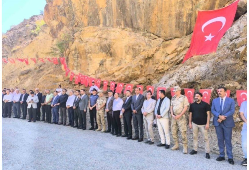 Kozluk’ta 1992’de Şehit Olan 9 Vatandaş, 33 Yıl Sonra Dualarla Anıldı