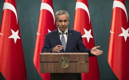 Eski Meclis Başkanı Arınç'tan İmralı Çıkışı: Kimse Gönüllü Olmazsa, Öcalan ile Görüşürüm