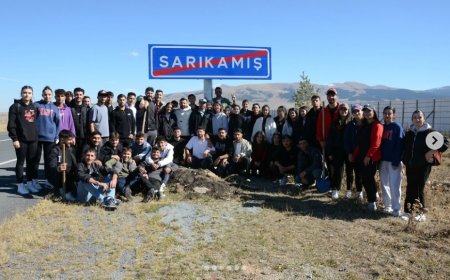 Sarıkamış’ta 90 bin şehit için fidan seferberliği: Üniversite gençliği sarıçamla vefa gösterdi