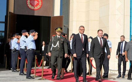Erhürman'dan İlk İcraat: KKTC Cumhurbaşkanlığı Sarayı Halka Açıldı