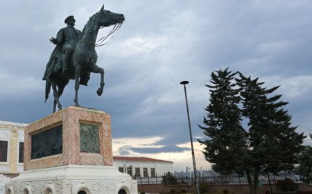 Atatürk, salt askerî değil siyasî dehaydı: “Cumhuriyet stratejisi” nasıl kuruldu?