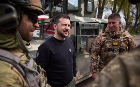 Pokrovosk hattında Rus ilerleyişi durdu, Zelenski cephede