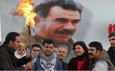Siyaset bilimci Şahin: Terör, siyaset ve devlet arasındaki ince çizgiye dikkat