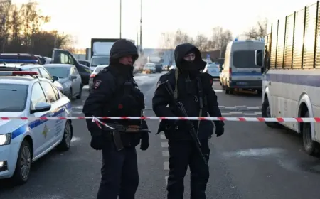 Moskova'da bombalı saldırı: 2'si polis 3 kişi hayatını kaybetti