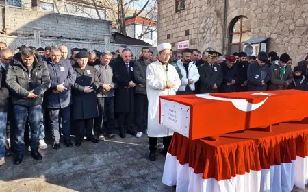 Uzman Çavuş Taner Arı memleketi Bingöl'de son yolculuğuna uğurlandı
