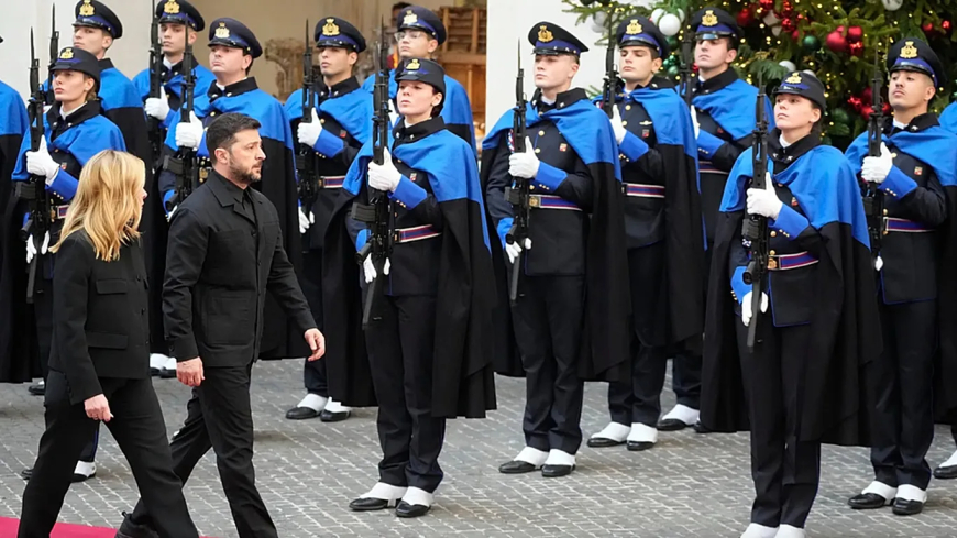 Zelenskiy Roma'da: Toprak vermeyeceğiz, barış için savaşıyoruz