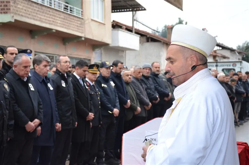 Polis memuru İbrahim Gürel Uluköy’de son yolculuğuna uğurlandı